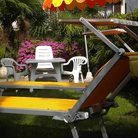 Ξενοδοχείο με διαμερίσματα Girasole
